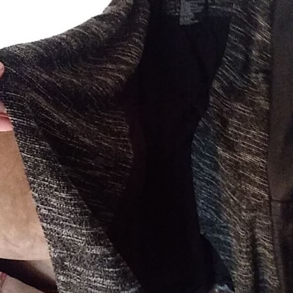 Very modern and cute jacket from Nordstrom - Picture 3 of 4